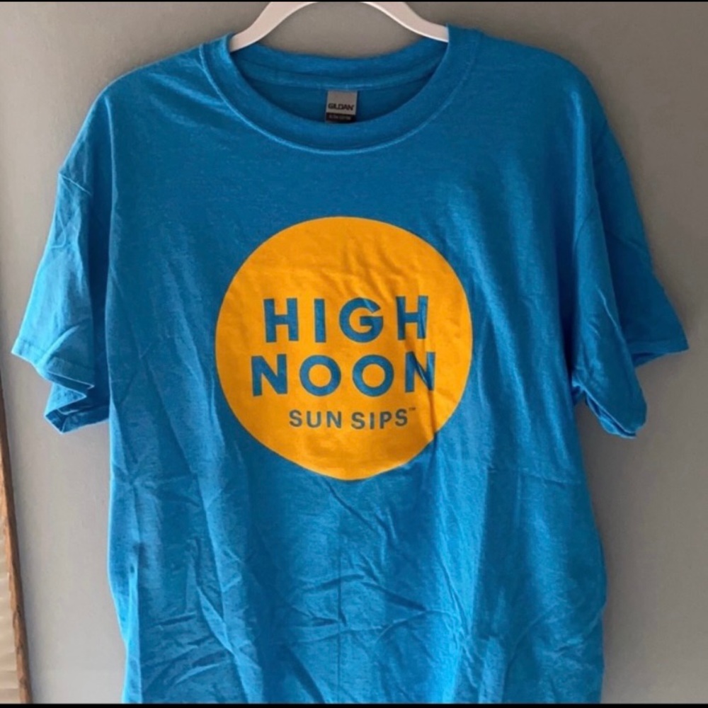 COPY - High Noon T-shirt. Size medium